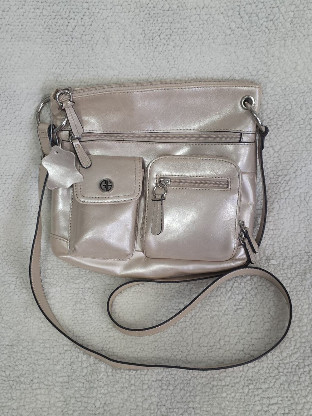 GIANI BERNINI Women Crossbody Bag Purse Shimmery Pearlescent Tan Leather Medium